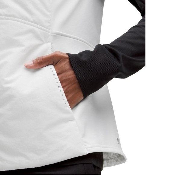 Lululemon - Picture 6 of 8